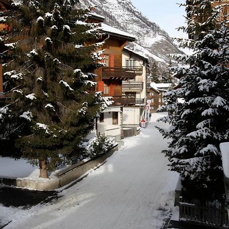 Central & Elegant Apartments,Partially With Fireplace, By Zermatt Rental Bagian luar foto