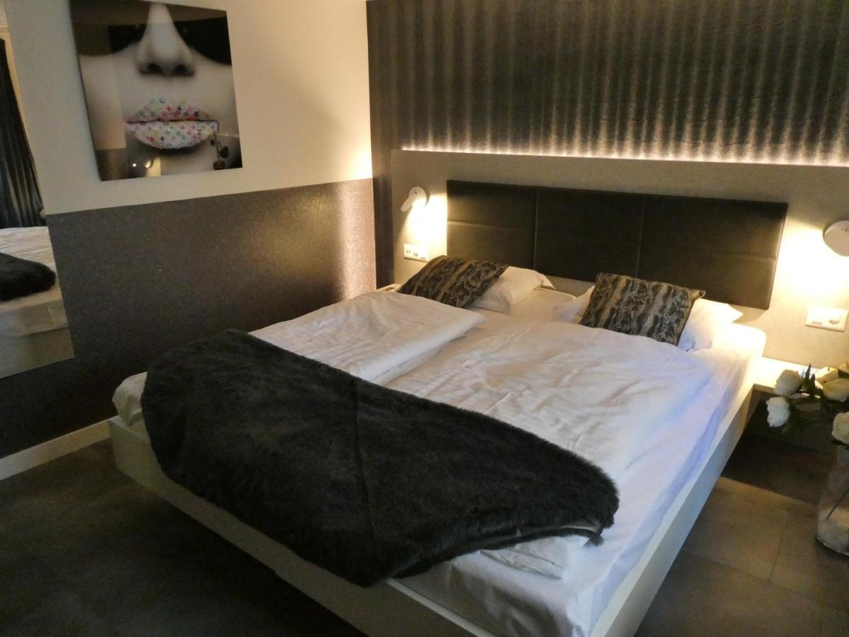 Central & Elegant Apartments,Partially With Fireplace, By Zermatt Rental Bagian luar foto