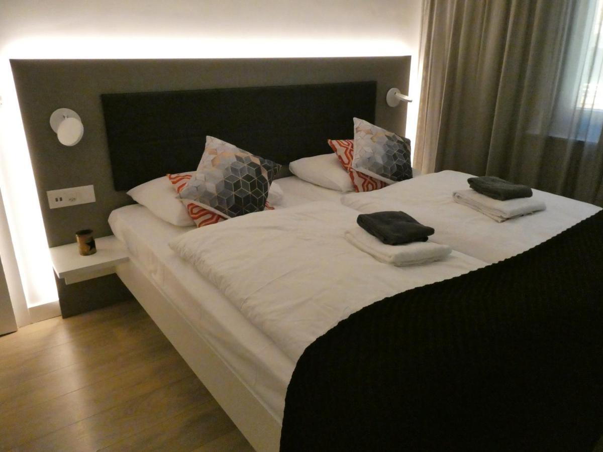 Central & Elegant Apartments,Partially With Fireplace, By Zermatt Rental Bagian luar foto