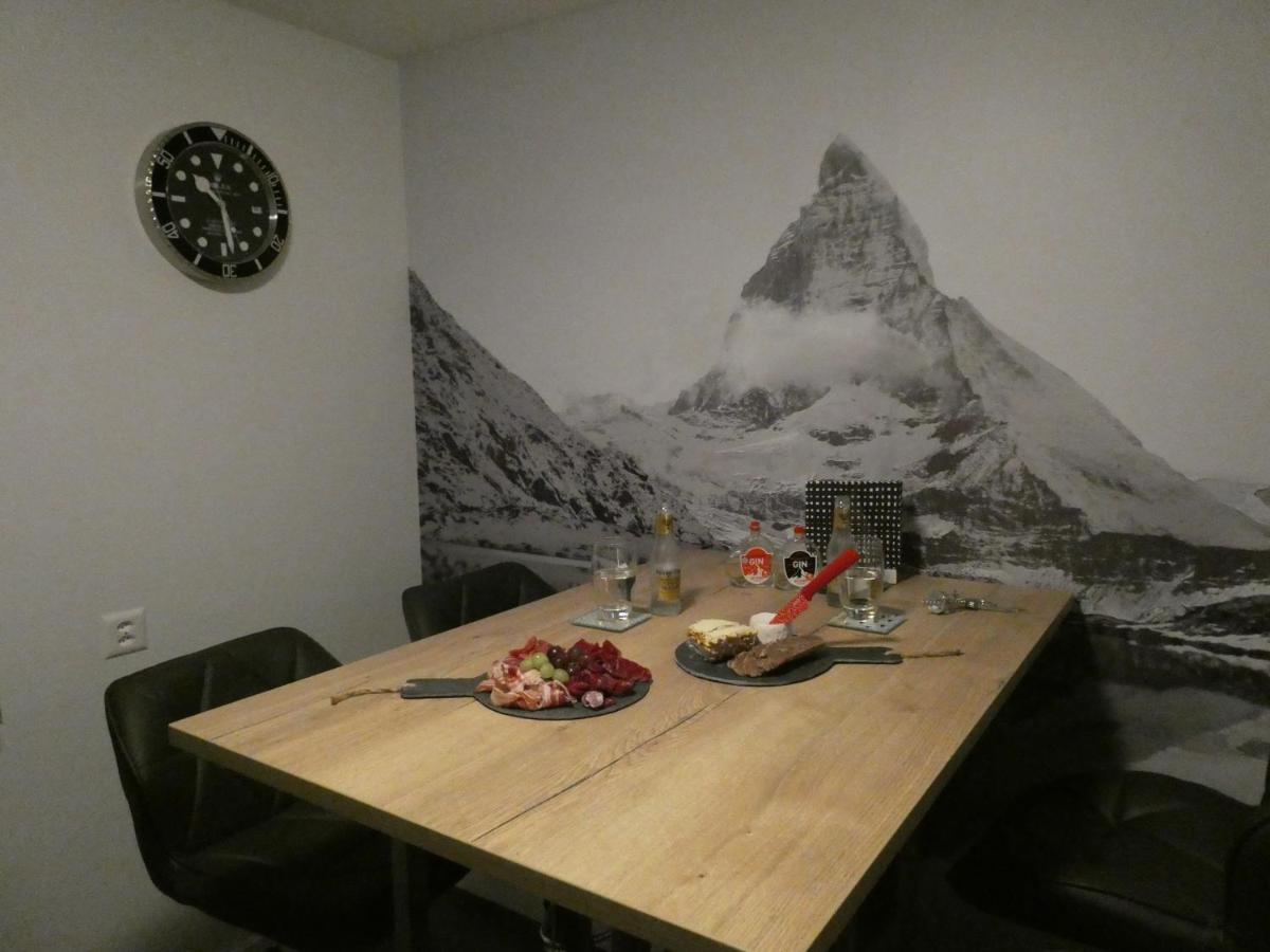 Central & Elegant Apartments,Partially With Fireplace, By Zermatt Rental Bagian luar foto