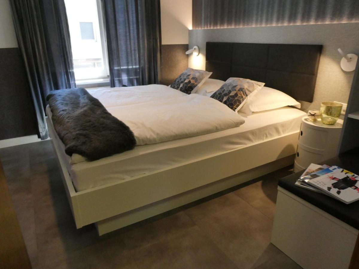 Central & Elegant Apartments,Partially With Fireplace, By Zermatt Rental Bagian luar foto