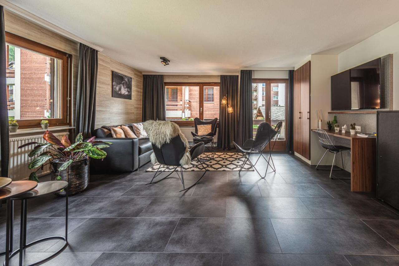 Central & Elegant Apartments,Partially With Fireplace, By Zermatt Rental Bagian luar foto