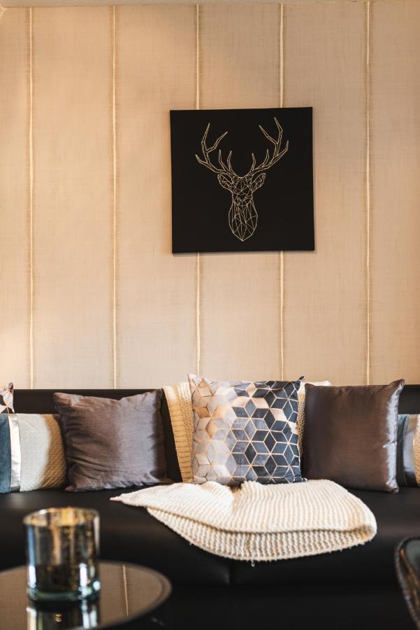 Central & Elegant Apartments,Partially With Fireplace, By Zermatt Rental Bagian luar foto