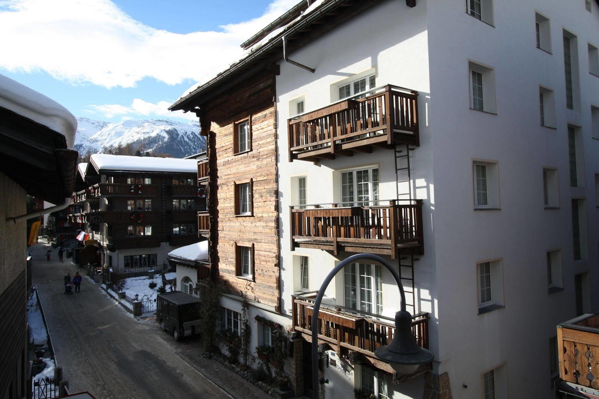 Central & Elegant Apartments,Partially With Fireplace, By Zermatt Rental Bagian luar foto